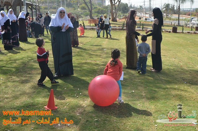 فيديو: صف الفراشات يطير كالفراشات في احضان منتزه عبد الكريم قاسم 